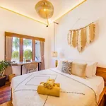 Villa Waikiki - Brand New 4Bdr With Huge Pool