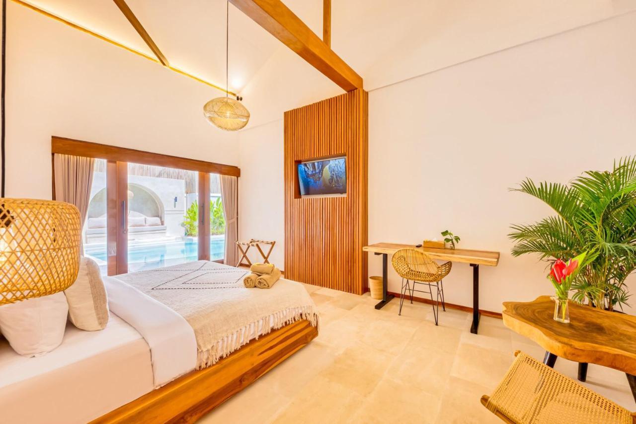 Waikiki - Brand New 4bdr With Huge Pool *